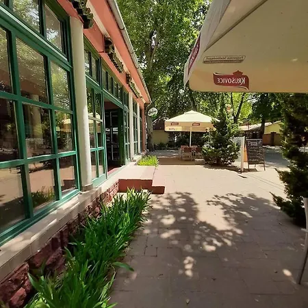 Krudy Panzio B&B