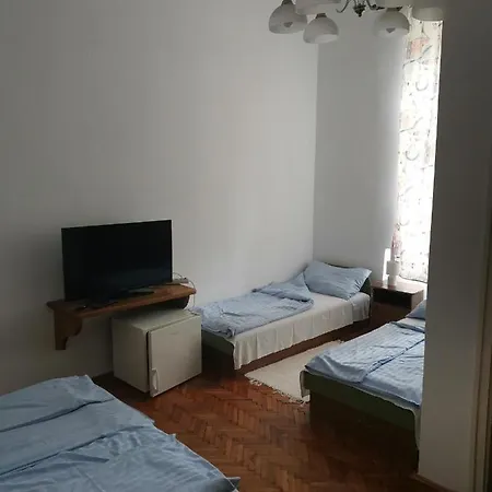 ベッド・アンド・ブレックファスト Krudy Panzio *